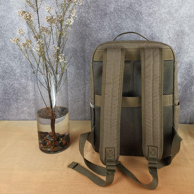 男性と女性のための長方形のラックサック スタイリッシュ 耐久性のある容量 クロスアスピレーター リュックサック